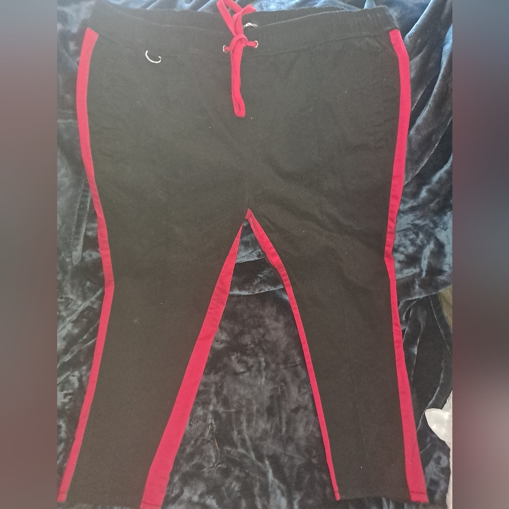 Fashion nova pants. Size 40-42